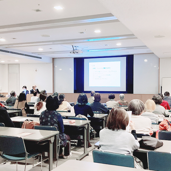 ミュシャ展関連イベント・尾形寿行氏の講演会「ミュシャに魅せられて」が行われました！